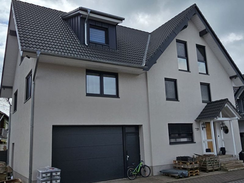 Dachaufstockung und Sanierung eines Wohnhauses in Niederkassel 2